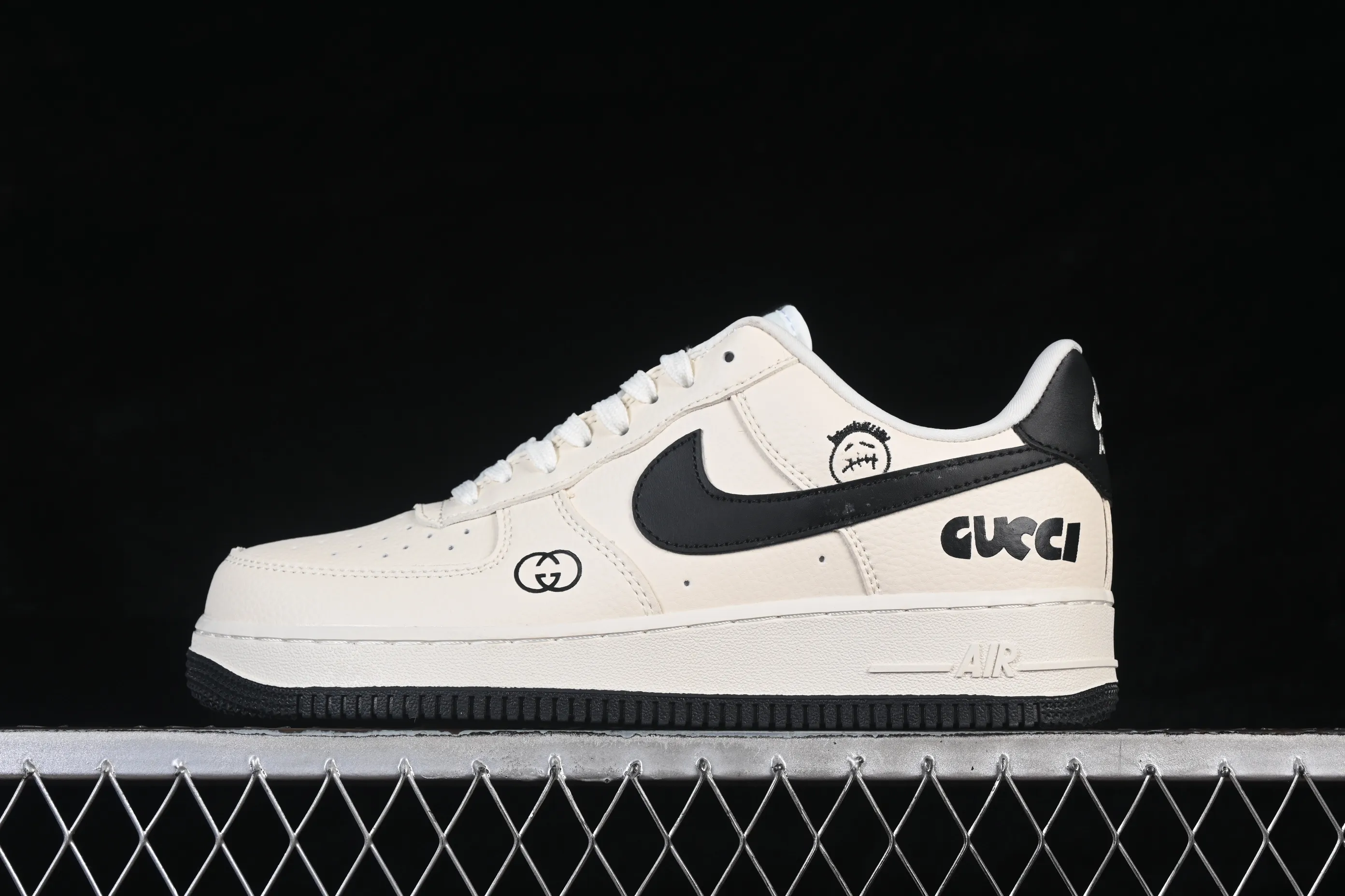 All categories Nk Air Force 1 Air Force series Nk Air Force 1 Low Air Force low-top Nike Air Force 1'07 Low Milky white with black Air Force 1 low-top casual sneakers LD1999-018